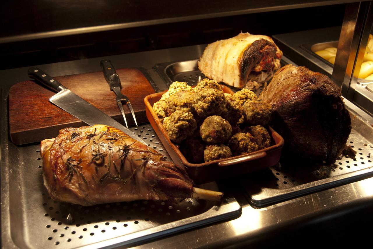 The Fforest Inn Llanfihangel-nant-Melan 外观 照片