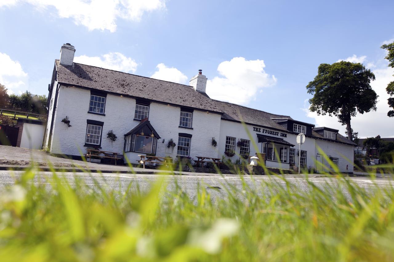 The Fforest Inn Llanfihangel-nant-Melan 外观 照片